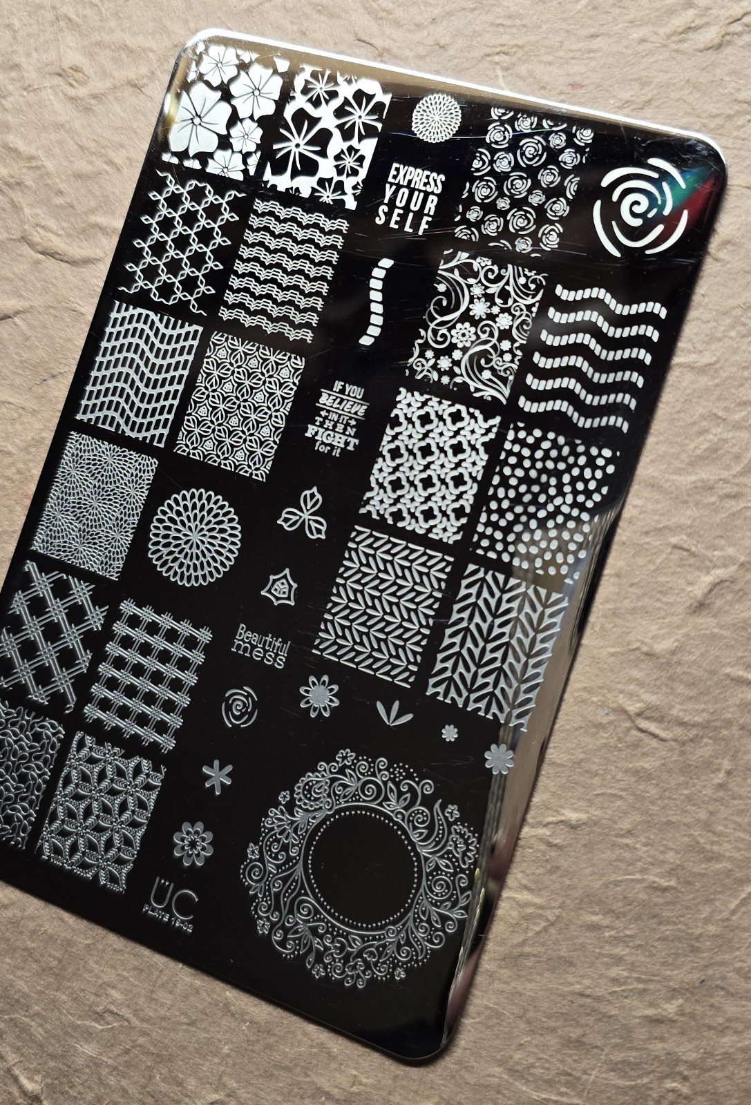 UBER CHIC UC 19-02 Nail Stamp Plate UberChic Floral Flower Modern Pattern