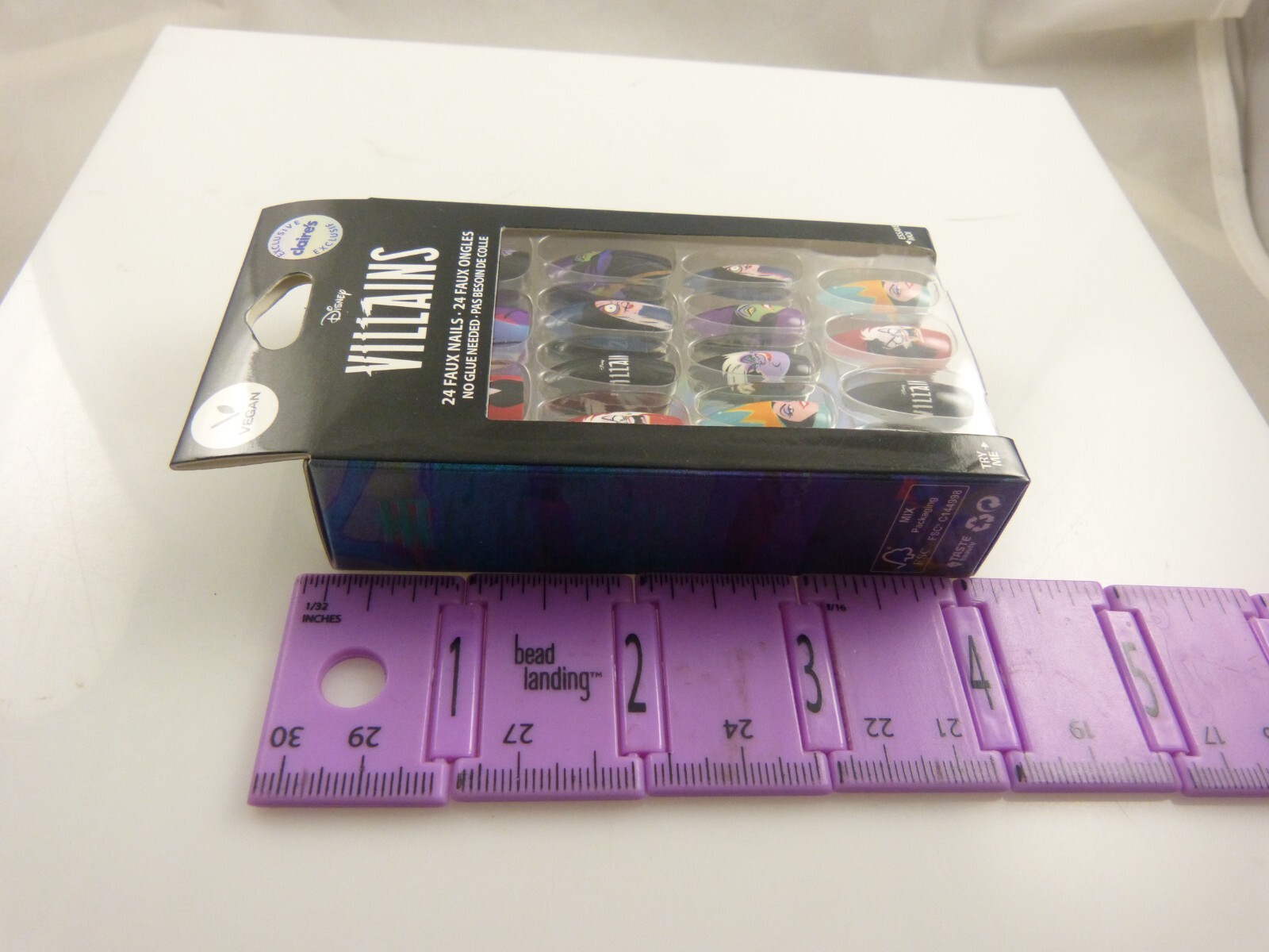 Claire’s faux false nails Disney Villains press on no glue needed