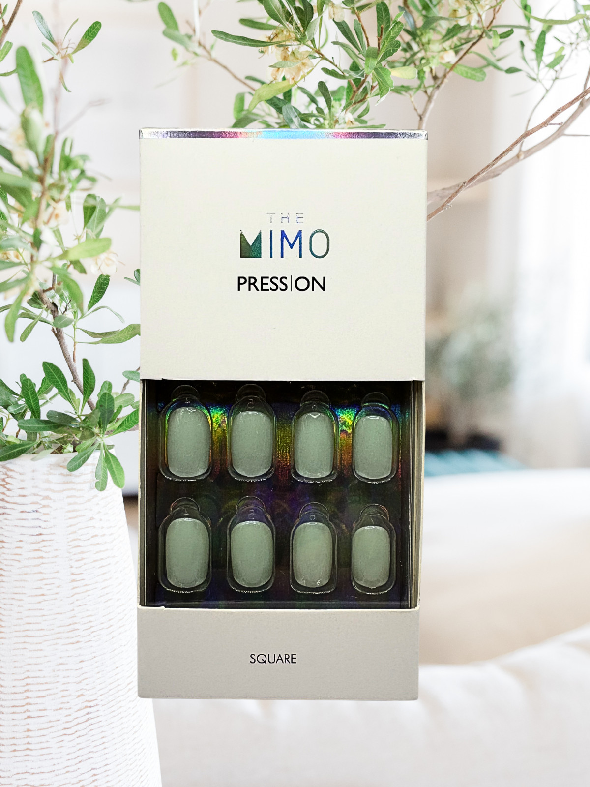 THE MIMO Press-On Nails Square – Milky Mint Glossy Finish, 24pcs Reusable Set