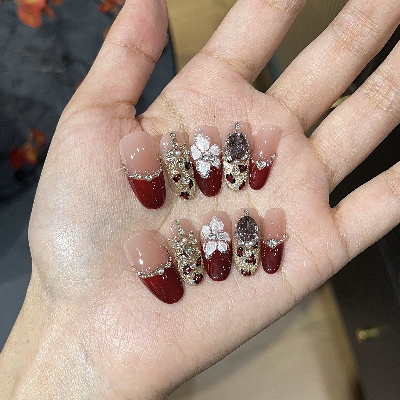 10Pcs Handmade Wine Red Leopard Cat Eye Nails Rhinestone Party Look