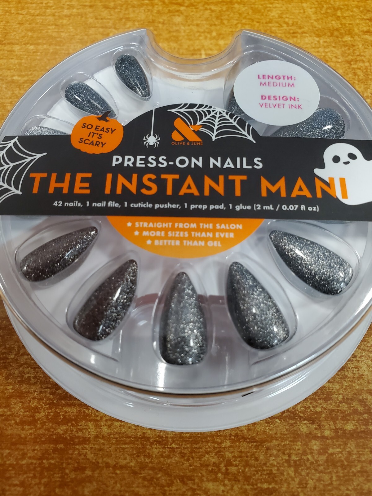 4 Pk: Olive & June The Instant Mani Nails Medium Length Velvet Ink (7868) R9P5a