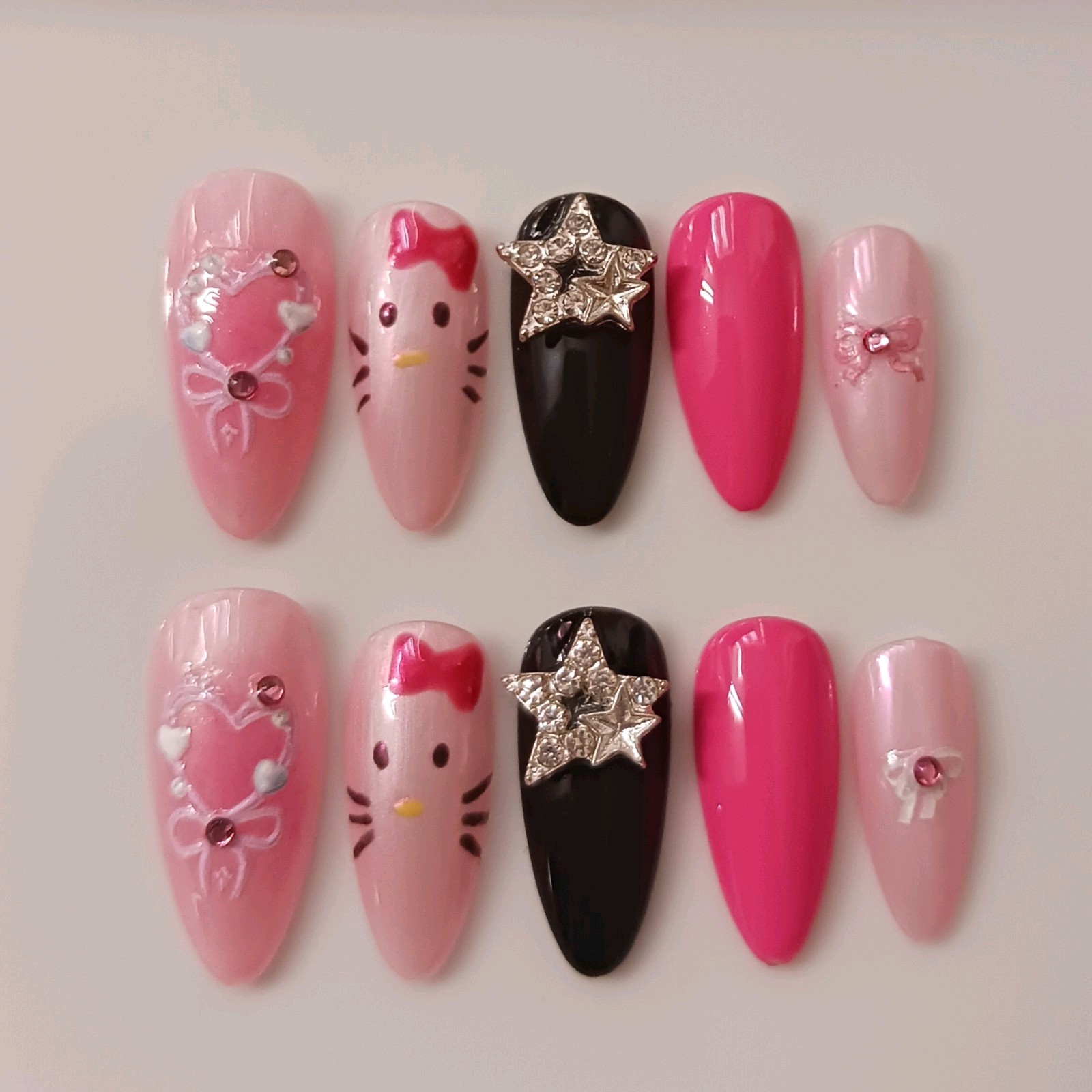 🎀Pink and Black Hello Kitty Handmade Press on Nail Art Set 10pcs Size S