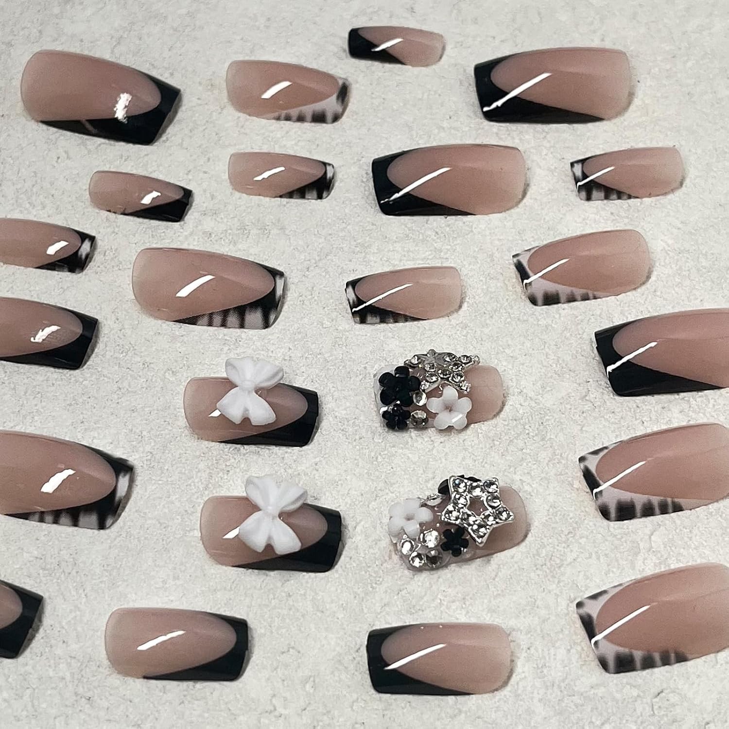 French Tip Press on Nails Short Square Fake Nails with Bow Charms Designs Bla…