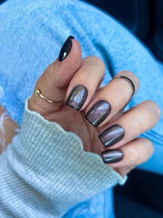 Short Squoval Press On Nails New In Box Ursa
