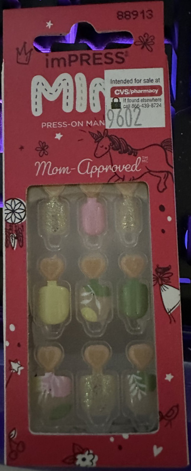Kiss Impress! Nails Mini leaves green yellow glitter pink vacation holiday