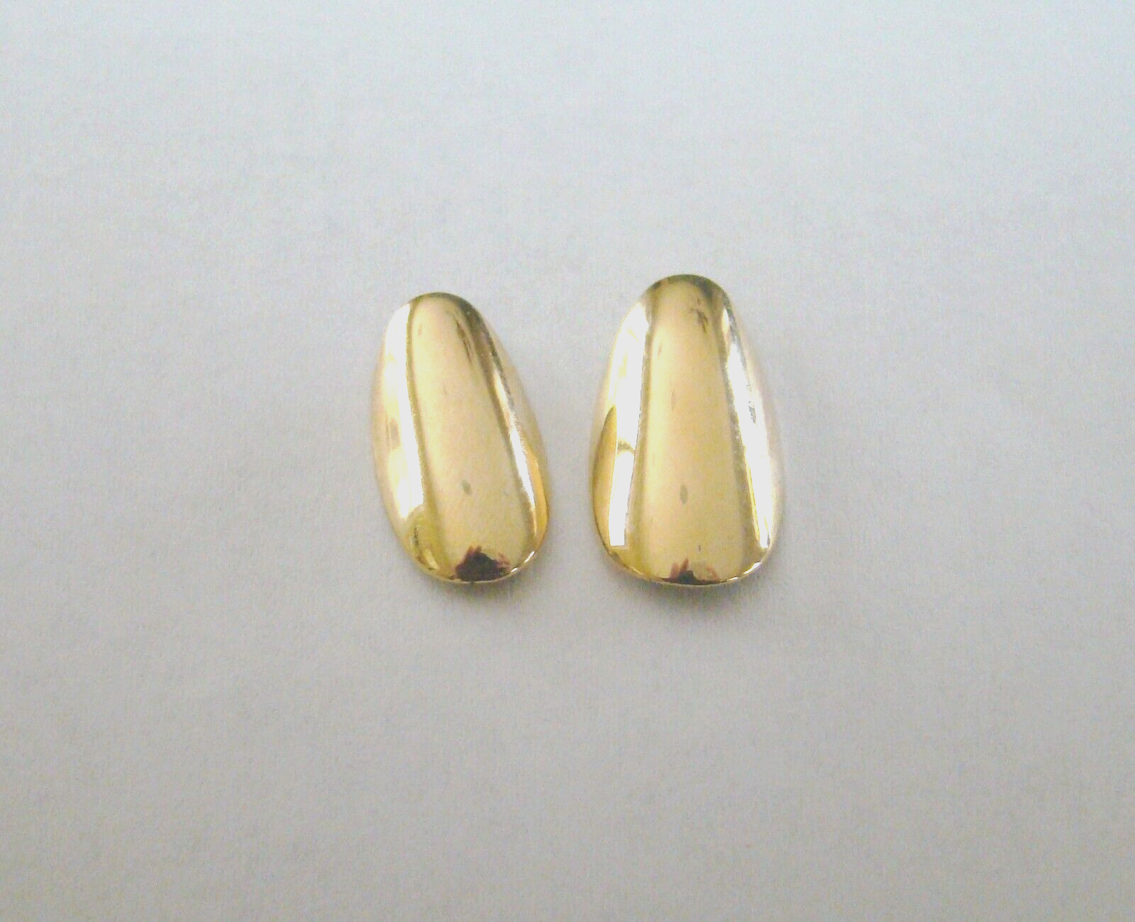 2/$18 TRENDY REUSABLE LIFETIME 14KT GOLD PLATED PLAIN MED/LGE FINGERNAILS