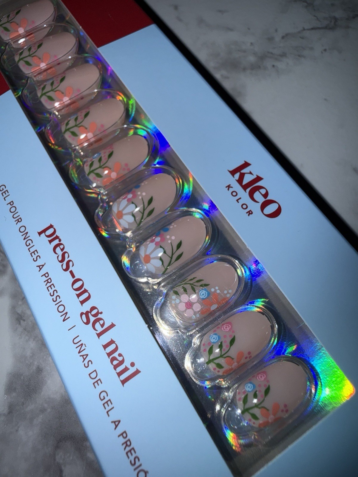 New Kleo Kolor Press-On Gel Nails – Short Round Garden Flowers