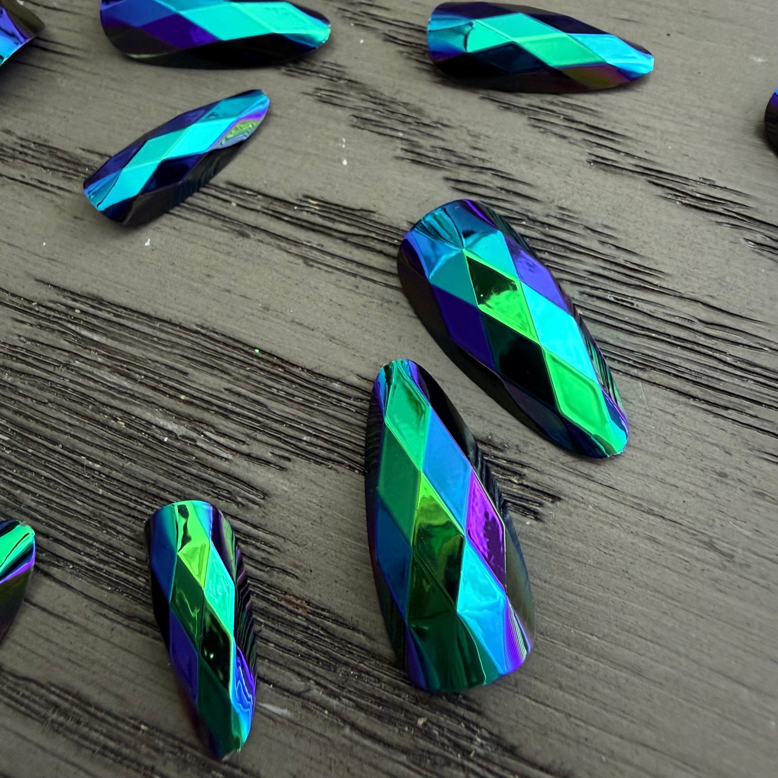 New! 24 3D Chrome Green & Purple Iridescent Long Length Almond Press on Nails