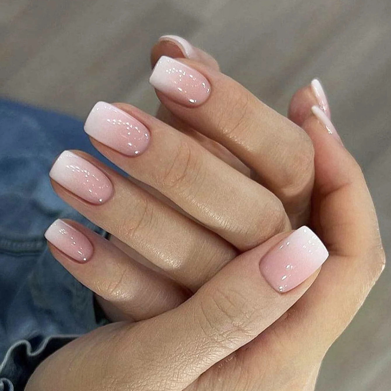 24PCS Press on Nails Short Almond Medium Fake False Nails With Glue Acrylic