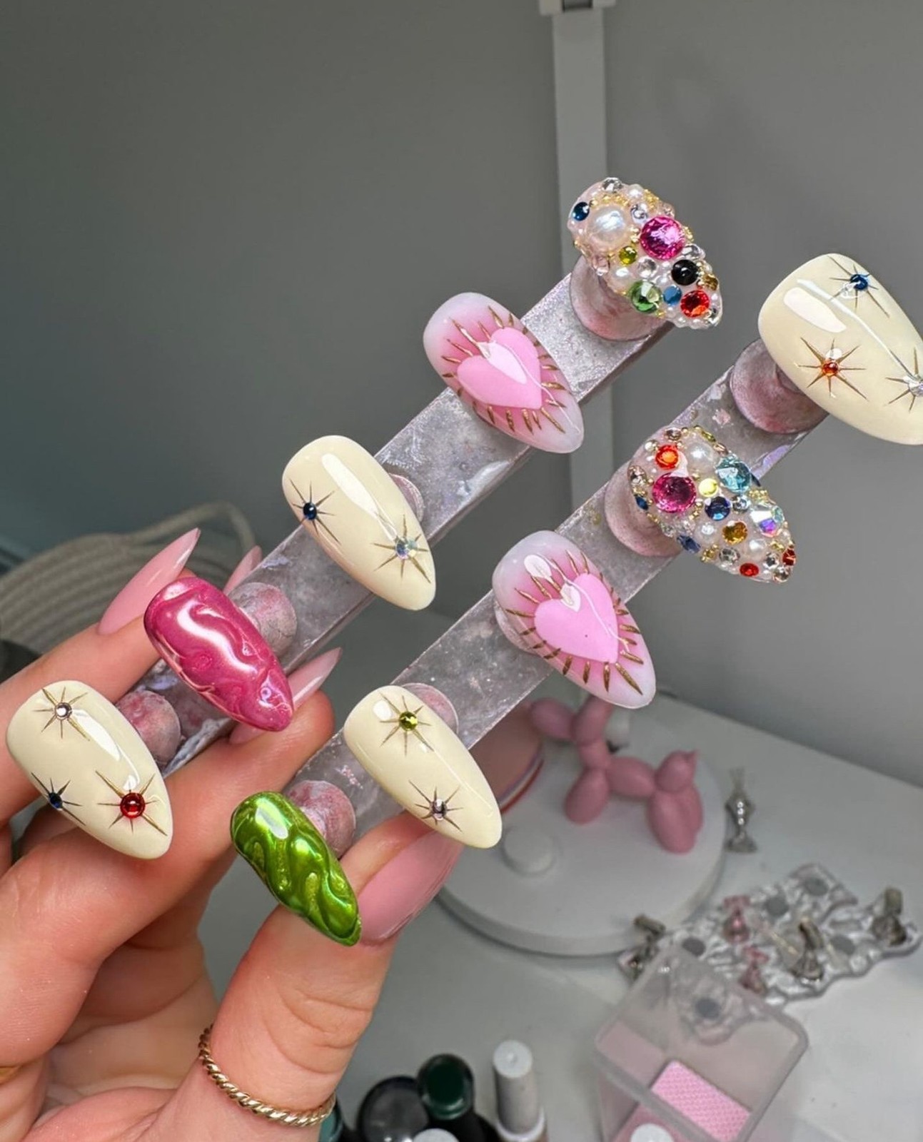 Handmade Pink Heart Star Colorful Rhinestone Mirror Medium Almond Press on Nails