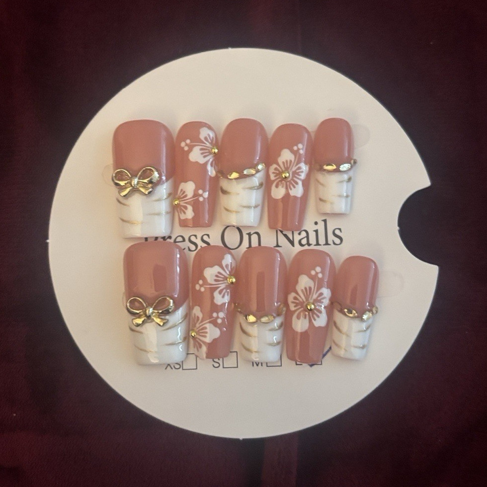 Press-On Nails Set Pink/White 3D Flowers Short Square Full Cover Pre-Designed
