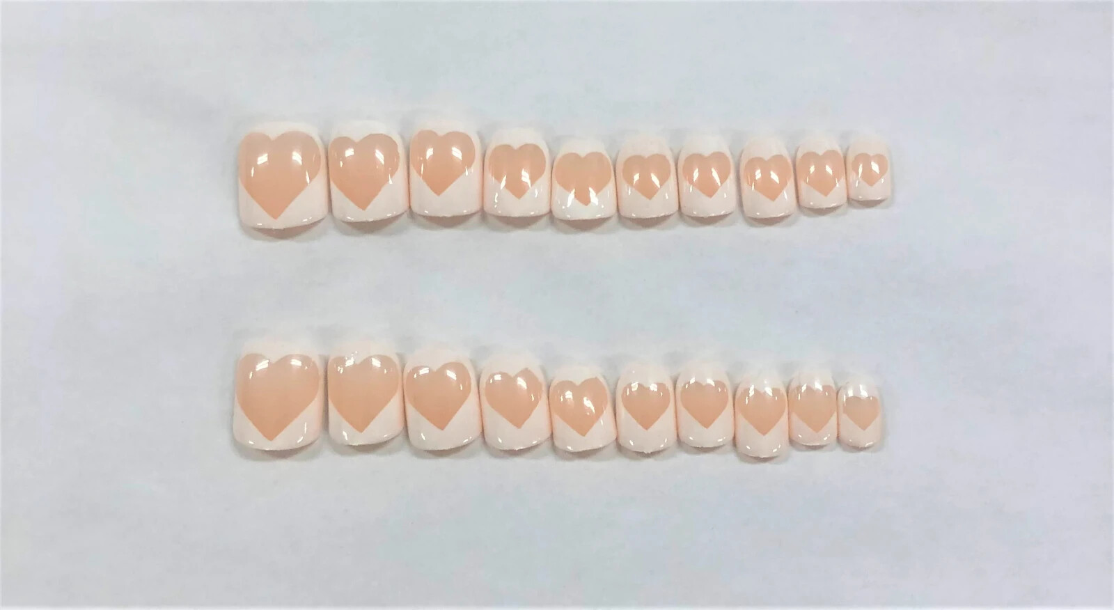 Clear Hearts Press-On Nail Set – Short Round (Size 0-8)