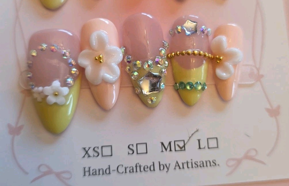 Gorgeous 3D Set Press-On Nails Yellow Pink Floral 1″ (2.5 Cm) Medium Width