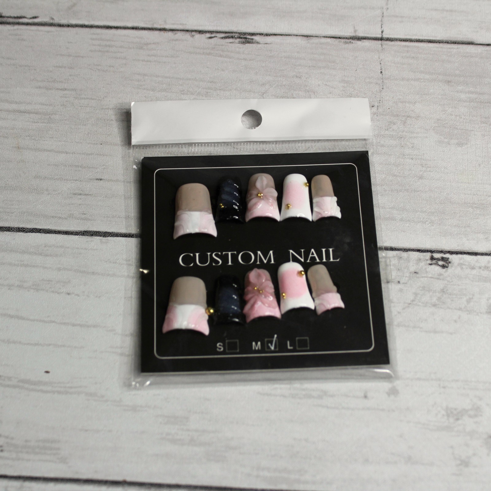 Custom Nails Size M 10 Piece Set