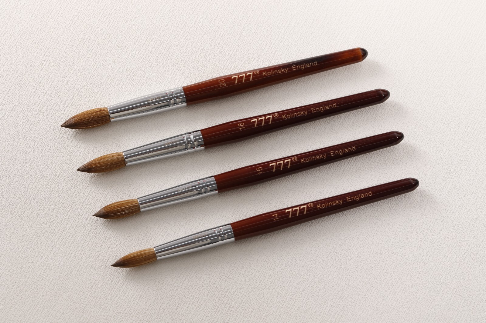 Professional Kolinsky Acrylic Nail Brush Round Wood Handle, smooth and durable