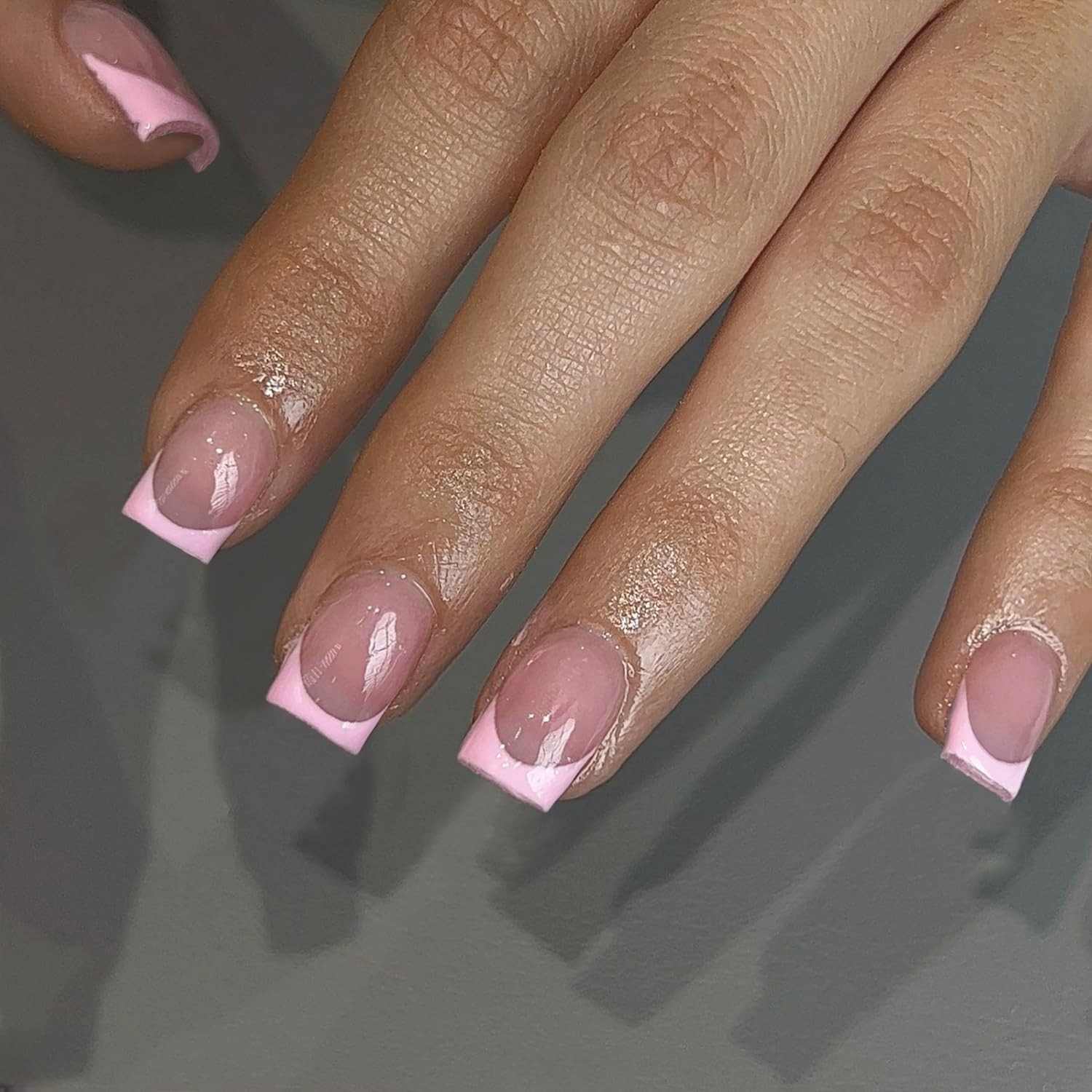 Versatile 30PCS Light Pink French Tip Press On Nails – Perfect for Any Occasion