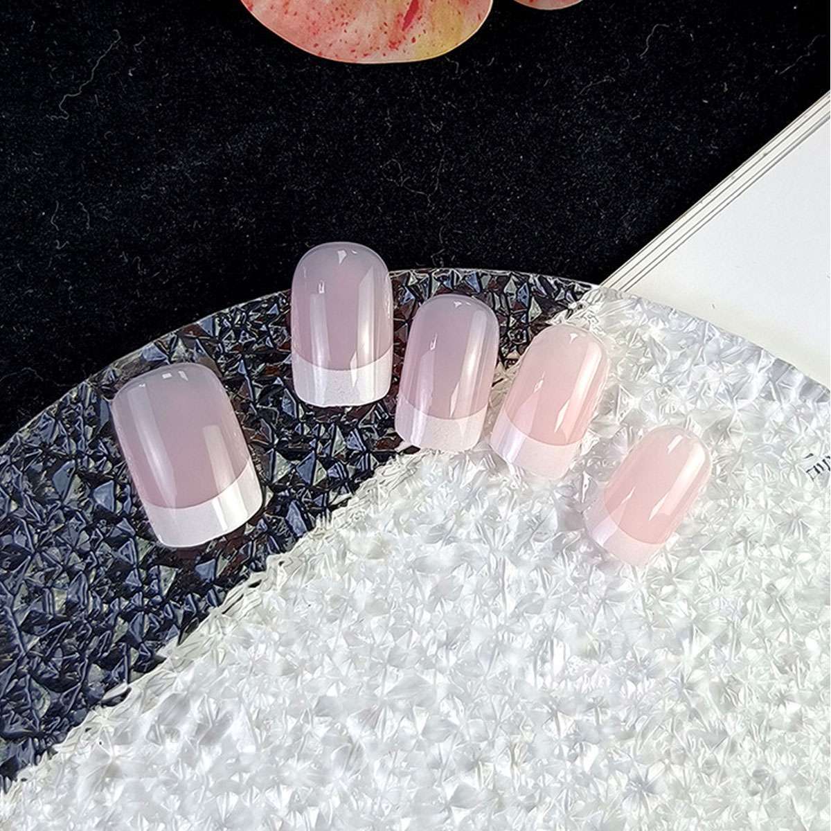 24pcs Short Square White French Style Fake Nail False Nails Press On Nails Glue