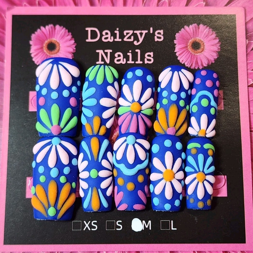 Medium Size Blue Matte 3D Daisy Nail Set Handmade Square 2.5 Cm Length