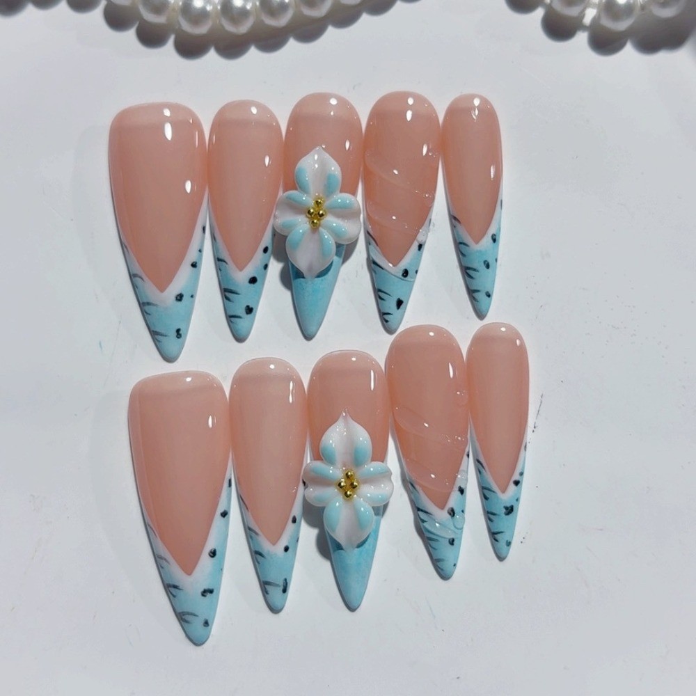 10Pcs Medium Almond Blush Nails Blue Pink 3D Carved Daily Nail Tips