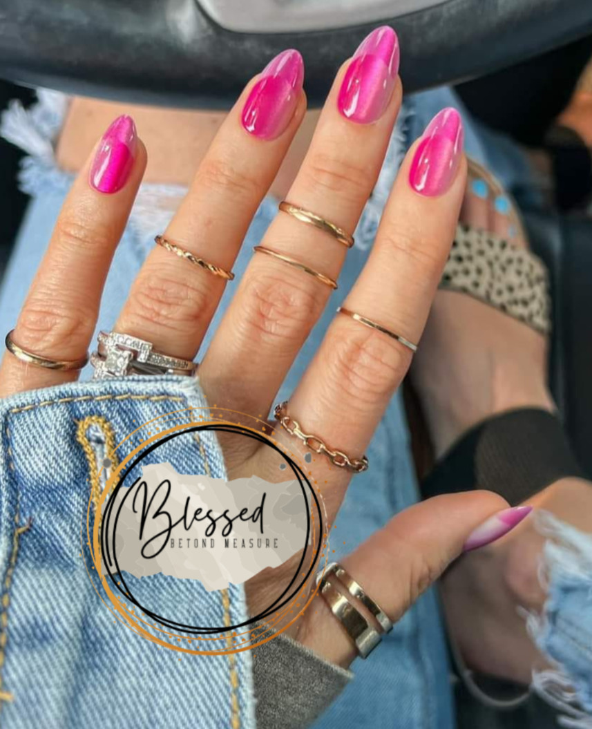 Red Aspen Press On Nails~Made you look ,Lia~Medium Almond • Shiny Velvet French