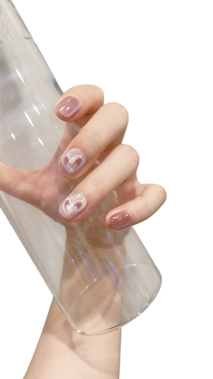 Press on Nails Short Round Pink Color with Heart Design (101)