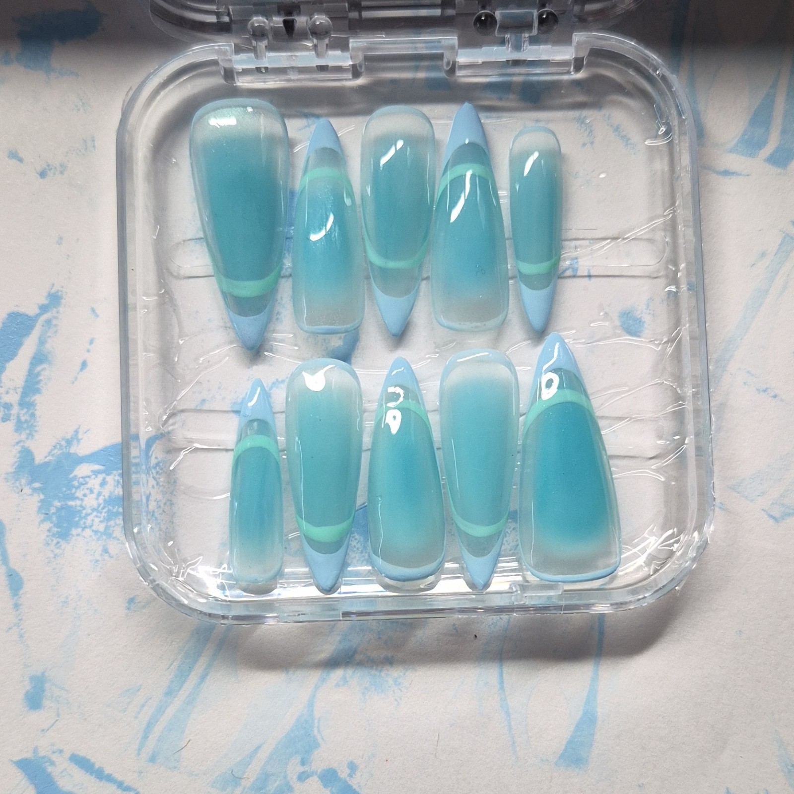 Blue Light Blue Green Shiny Ombre Stiletto Press-On Nails Pre-Designed Full Cov…