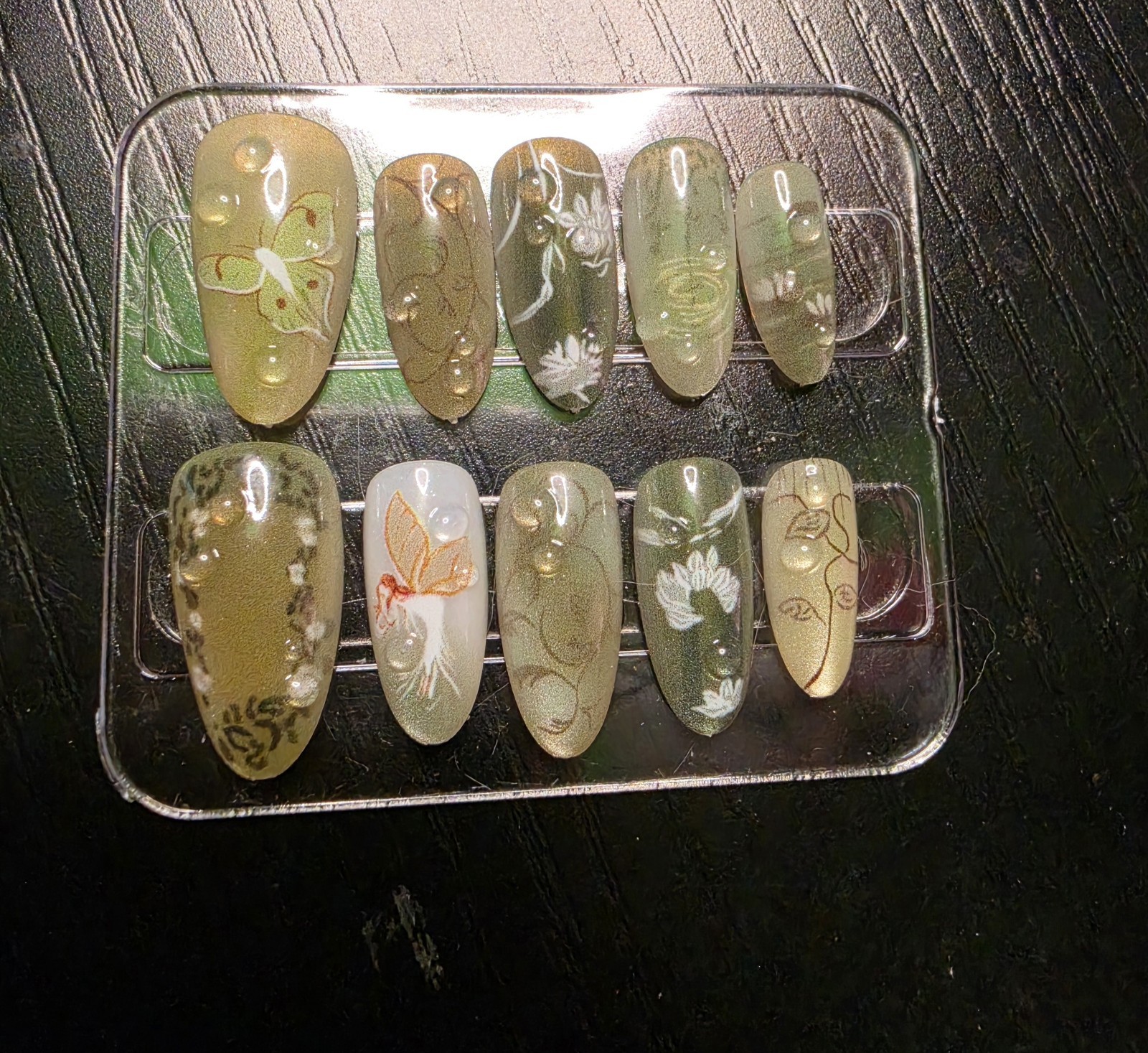 Handmade Press-On Nails: Size Medium