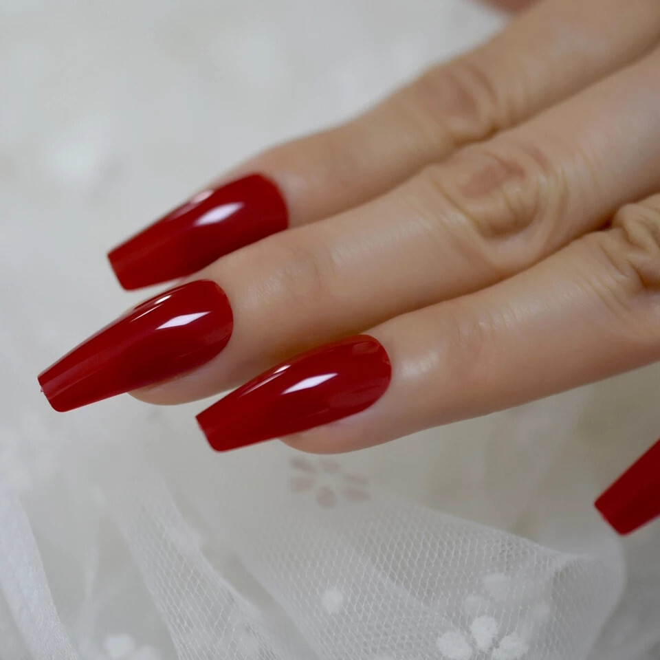 24 Press on nails kit w glue Long Coffin cherry red true