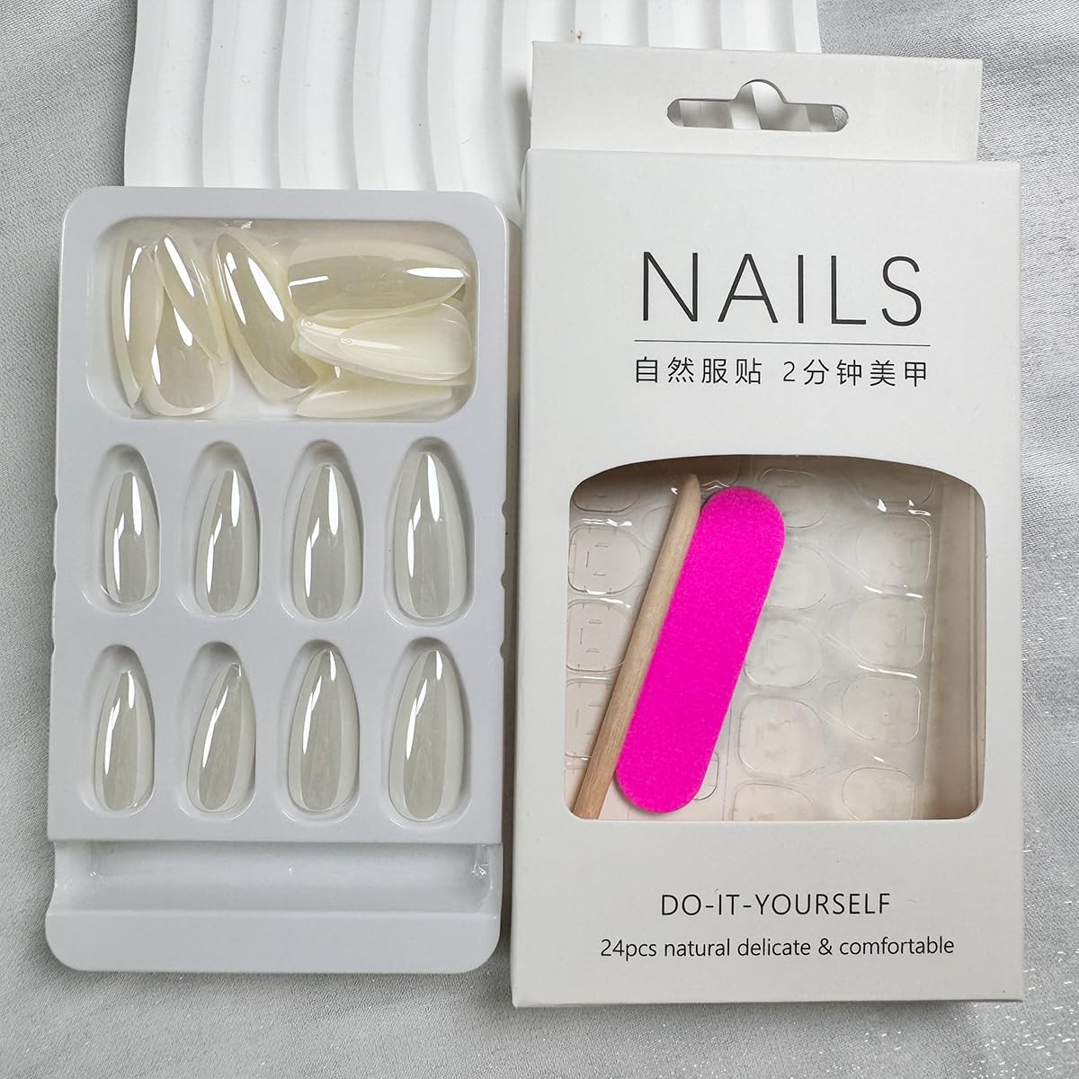 White Chrome Press on Nails Medium Almond Fake Mirror Medium, Style-18