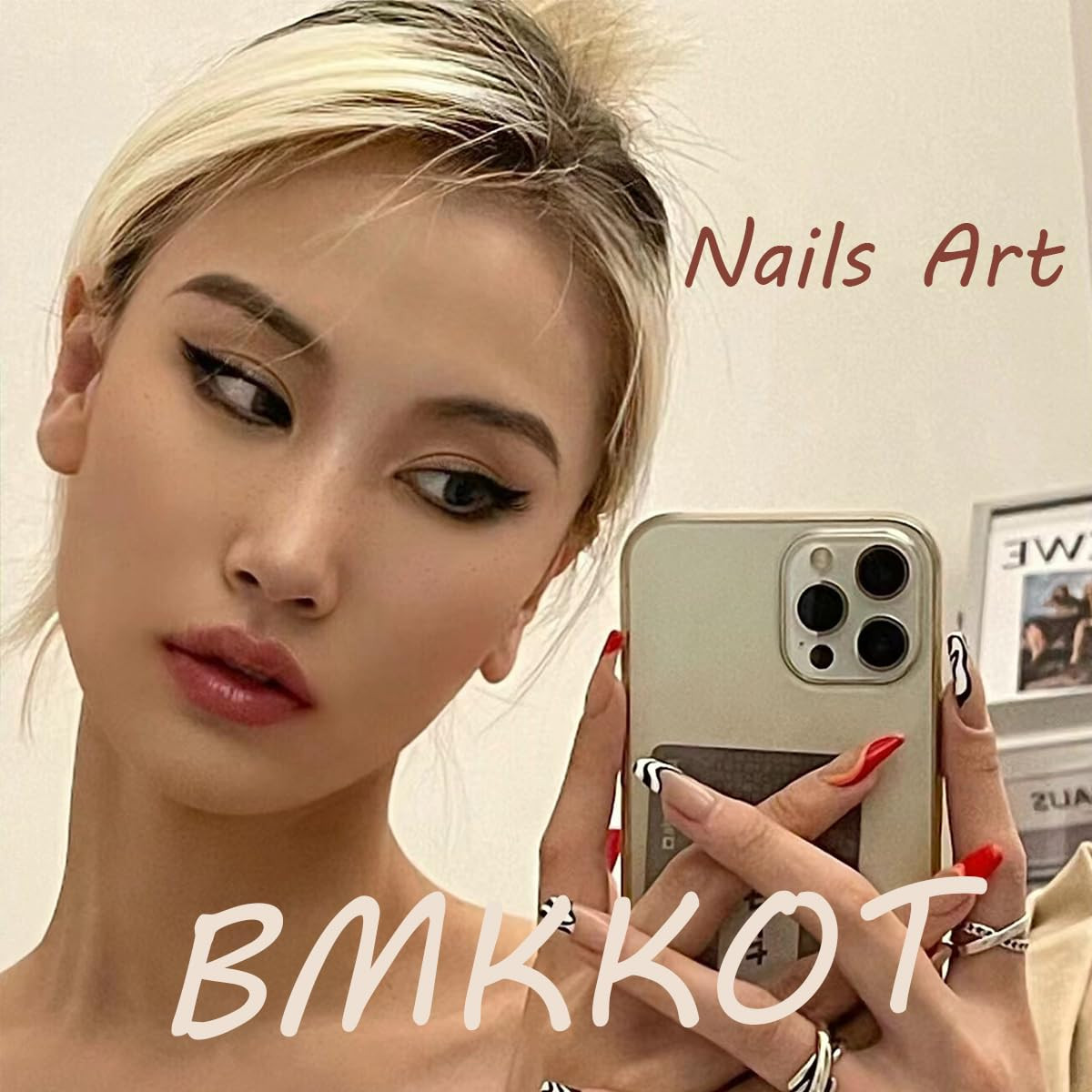 24Pcs Gold Flower Press on Nails Medium Almond Fake Nails Gold Chrome Full Cover