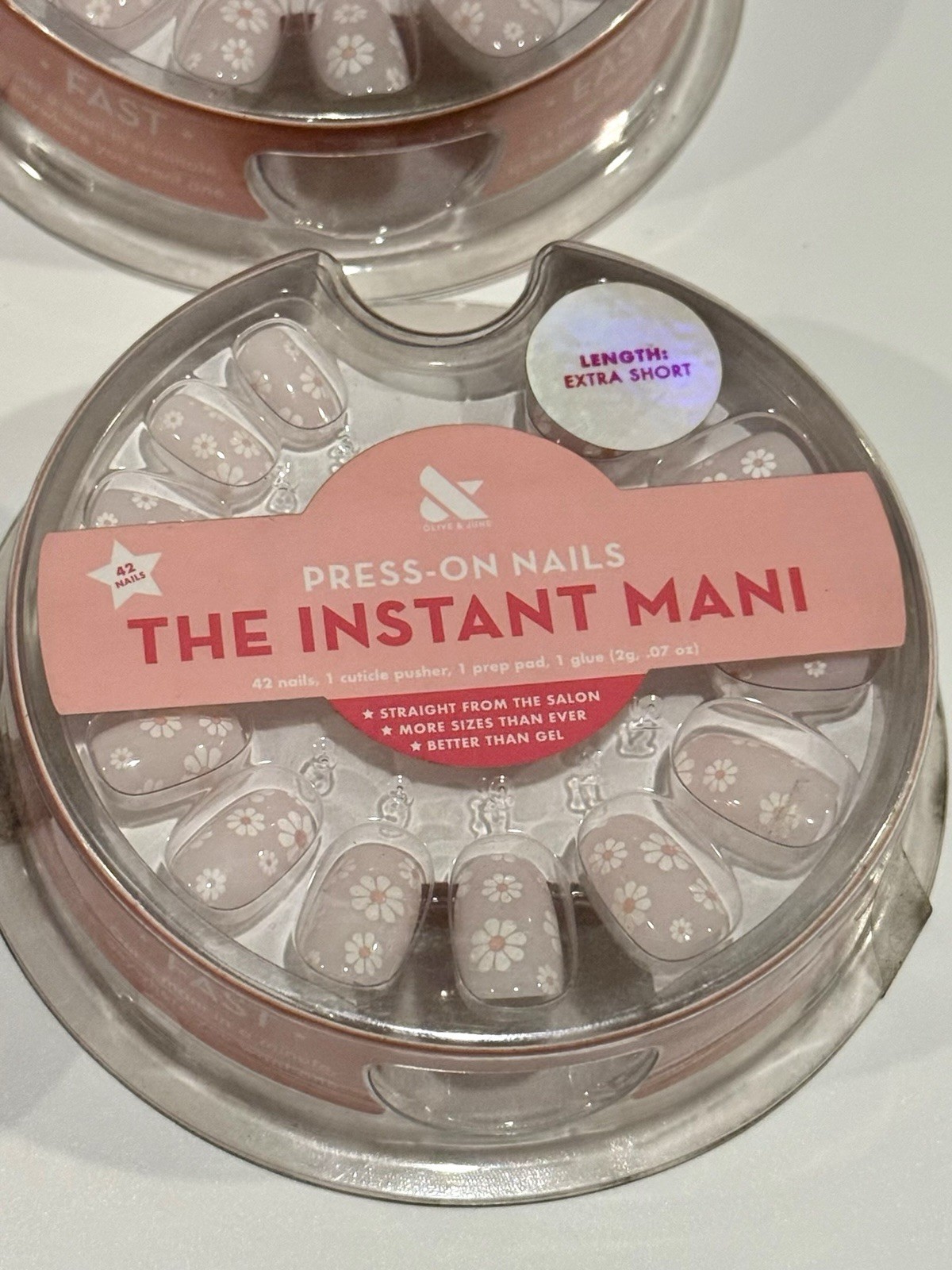 Olive and June Press-On Nails The Instant Mani Extra Short Length Daisy X4