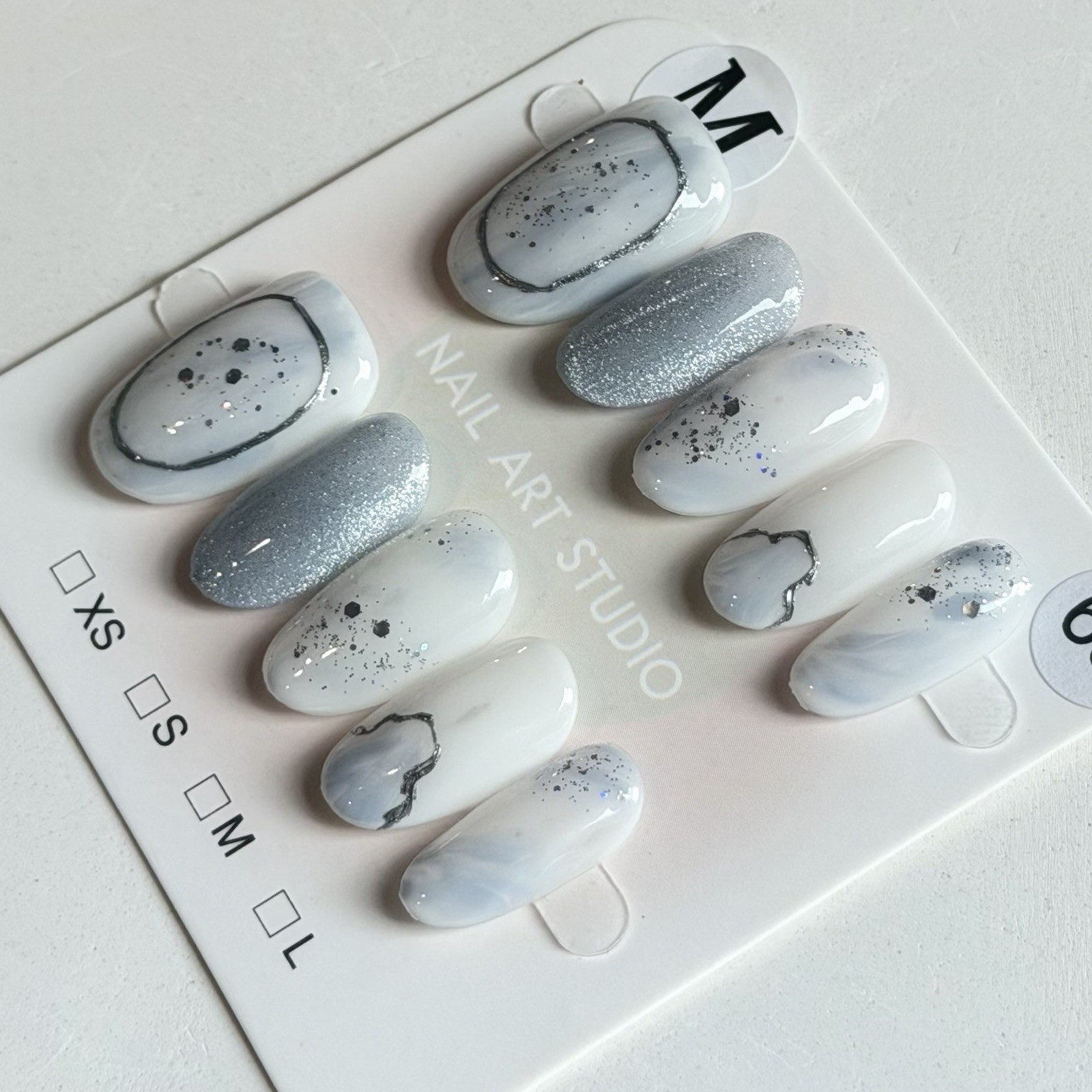 Handmade Blue Ombre Press-On Nails Short Oval Reusable Fake Nail Size M