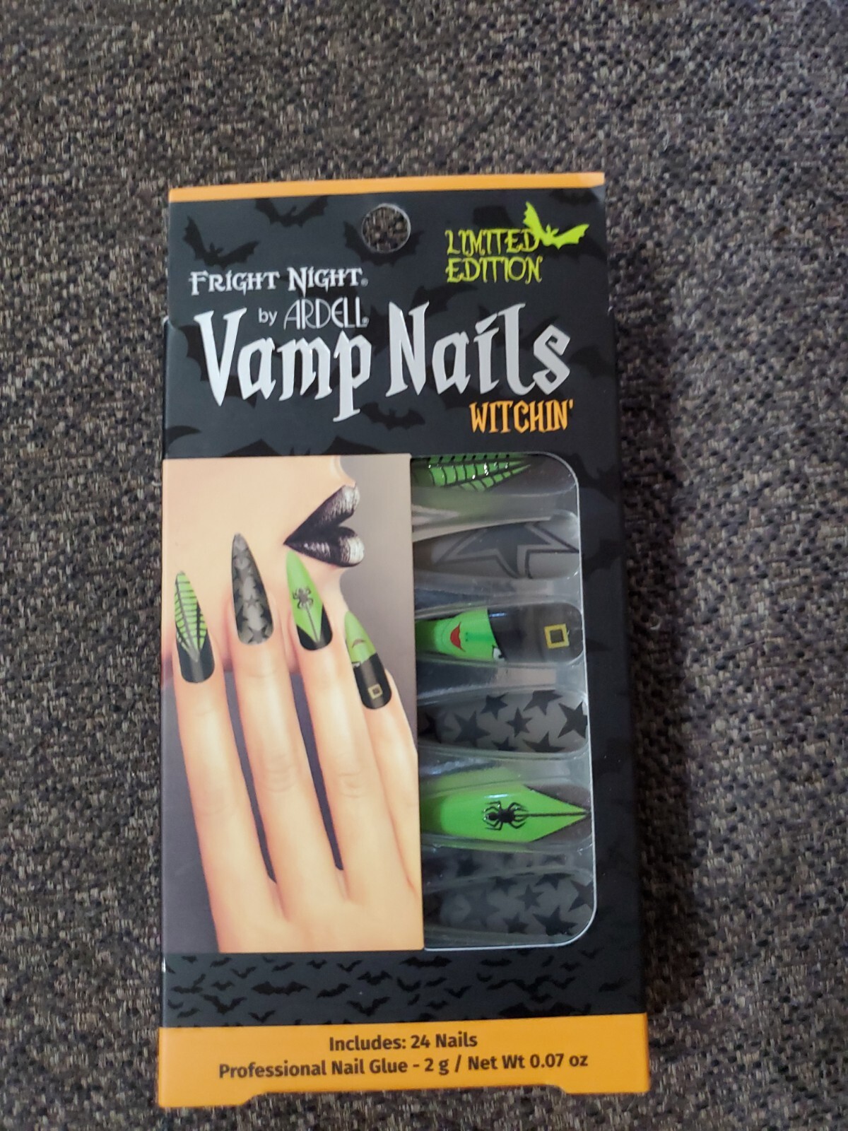 New Fright Night Vamp Nails 24 Glue On Nails Halloween Witchin’ Black Green