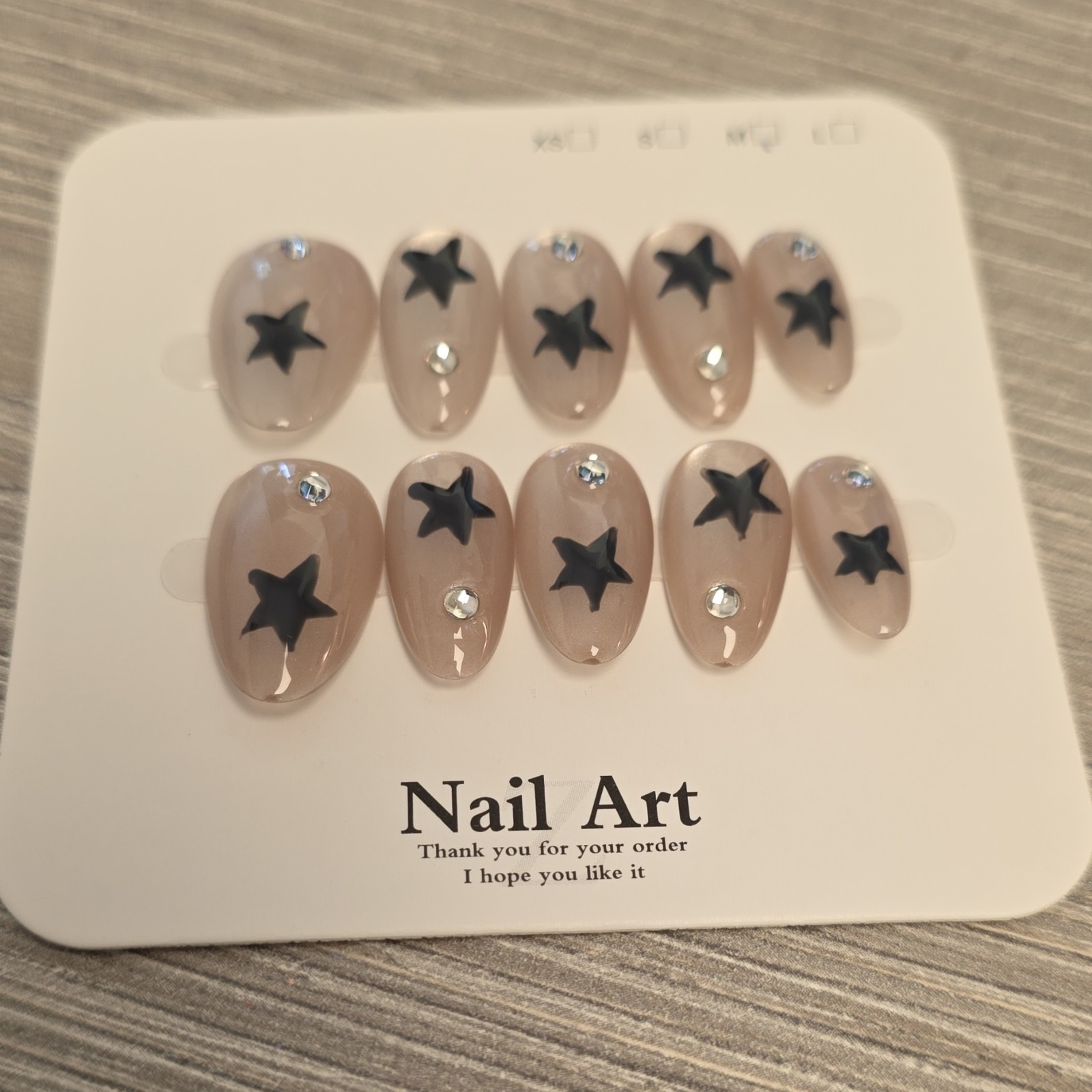 Beige Black Shiny 3D Diamond Star Medium Oval Press-On Nails Set Full Cover