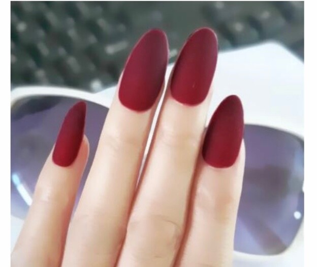 22Pc set Red Wine Press on Nails medium Oval/Round 3 Pack