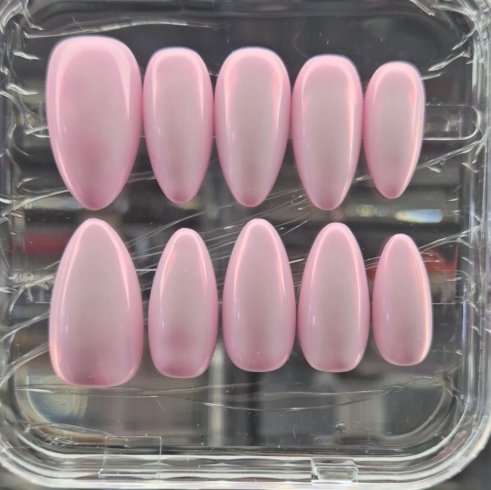 White/ Pink Color Changing Press-On Nails Set Pre-Designed Medium Almond