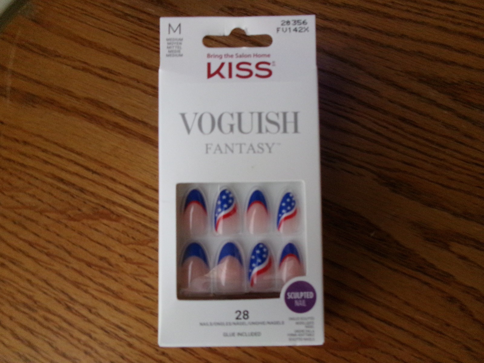 KISS VOGUISH Fantasy Nails Med NEW IN BOX Glue Included
