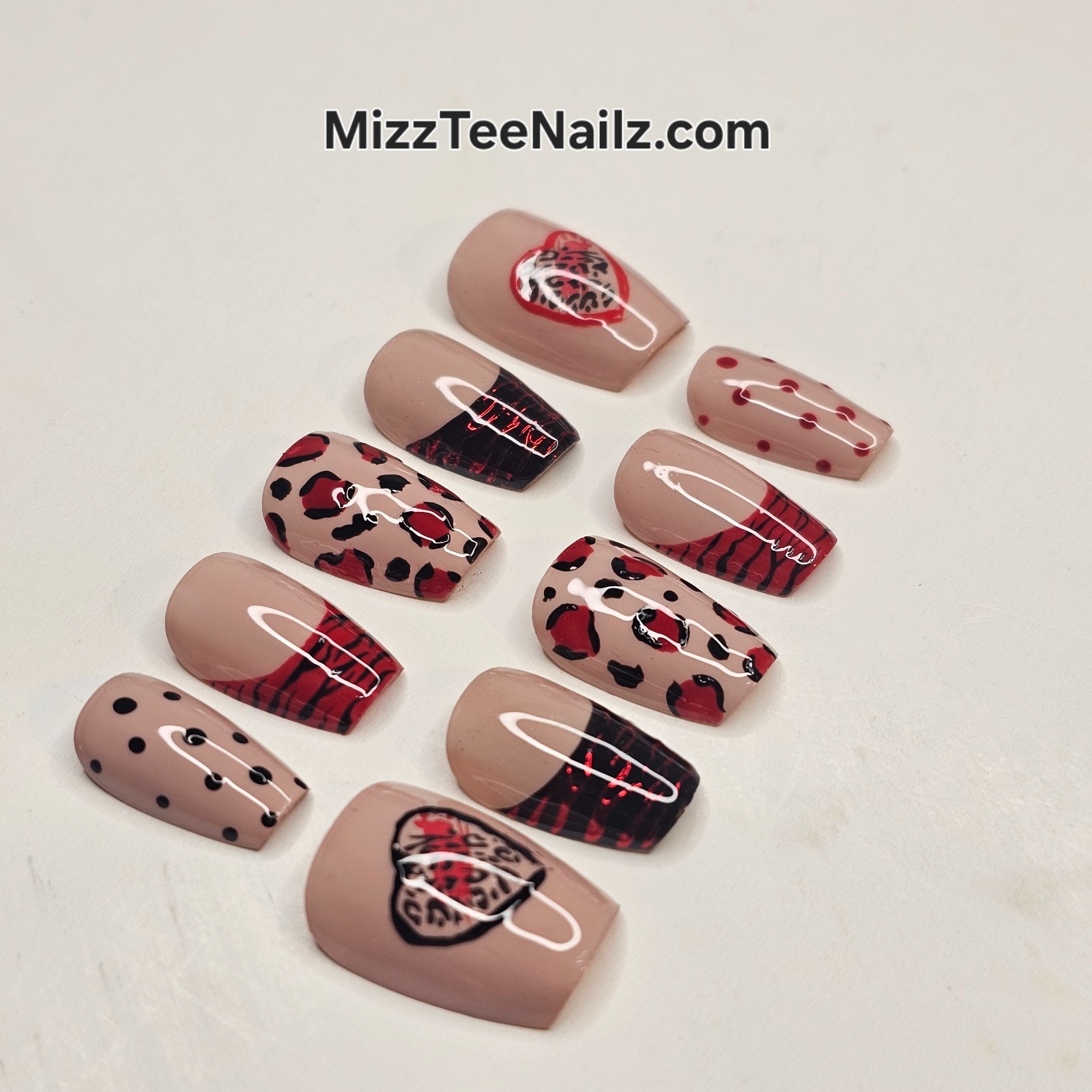 Press-On Nail Set #75: Safari