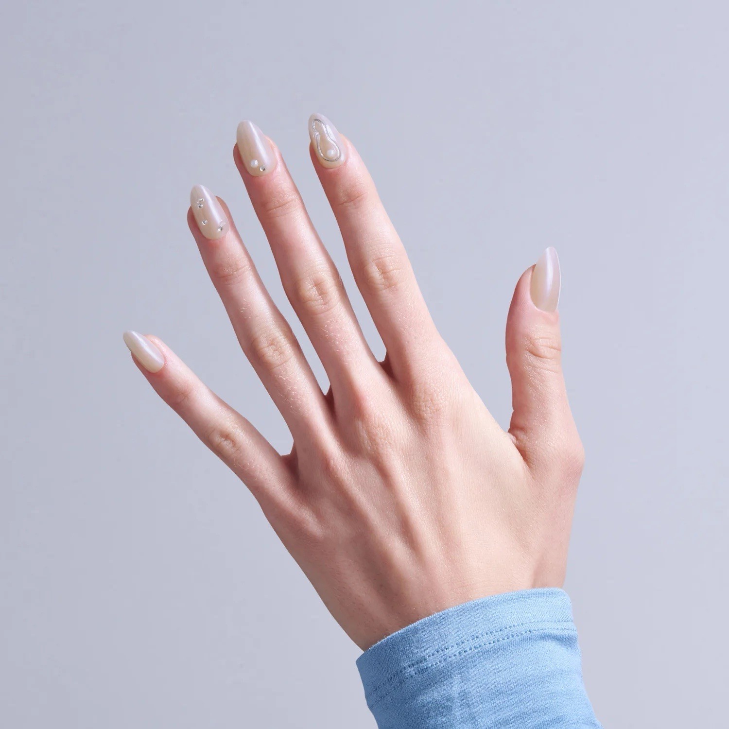Kiss ICON Premium Dazzling & Jeweled Beige Medium Almond Press-On Nails Reusable