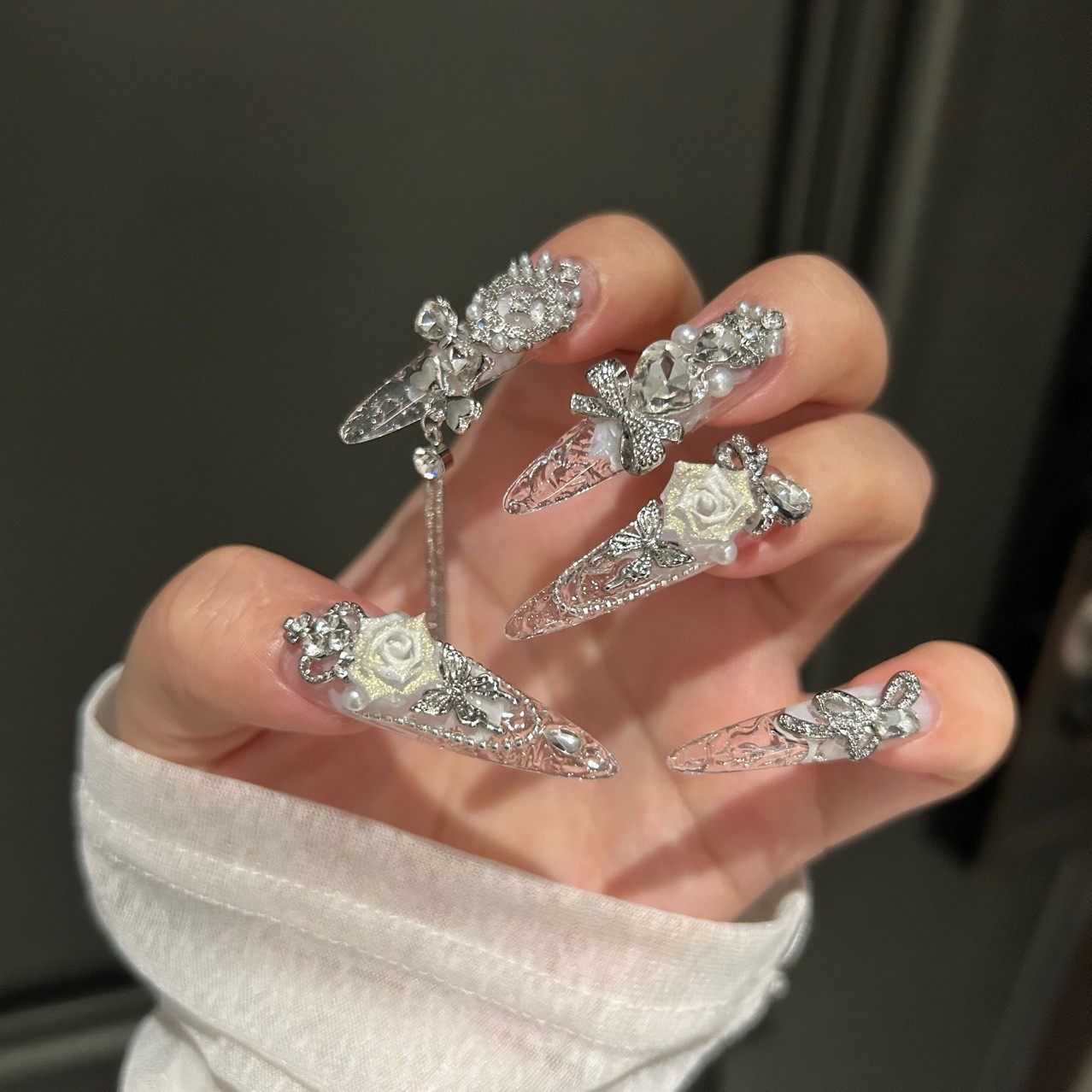 Ruoxue Handmade Luxury Ice Fragment Press On Nails White