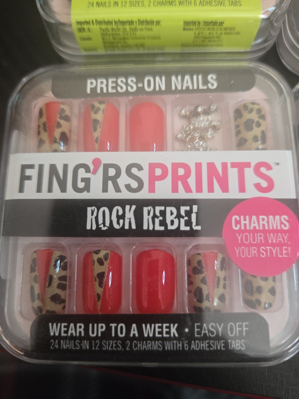 FING’RS PRINTS PRE-GLUED NAILS, Rock Rebel, 4-Pack. (24 COUNT Per-PACK) (G3)