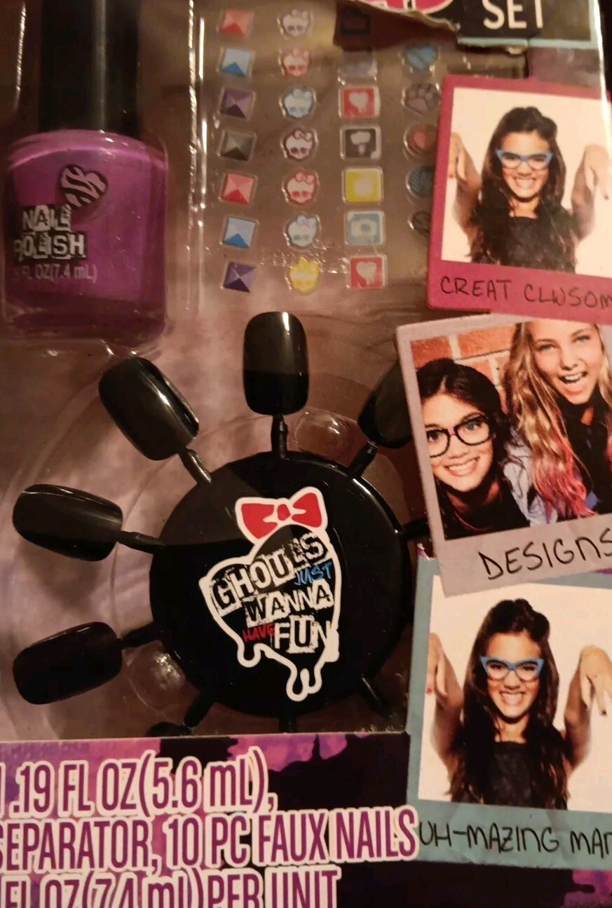 Ghoulicious Monster High Nail Art Studio Kids Set 49 Pcs Nail Art Studio