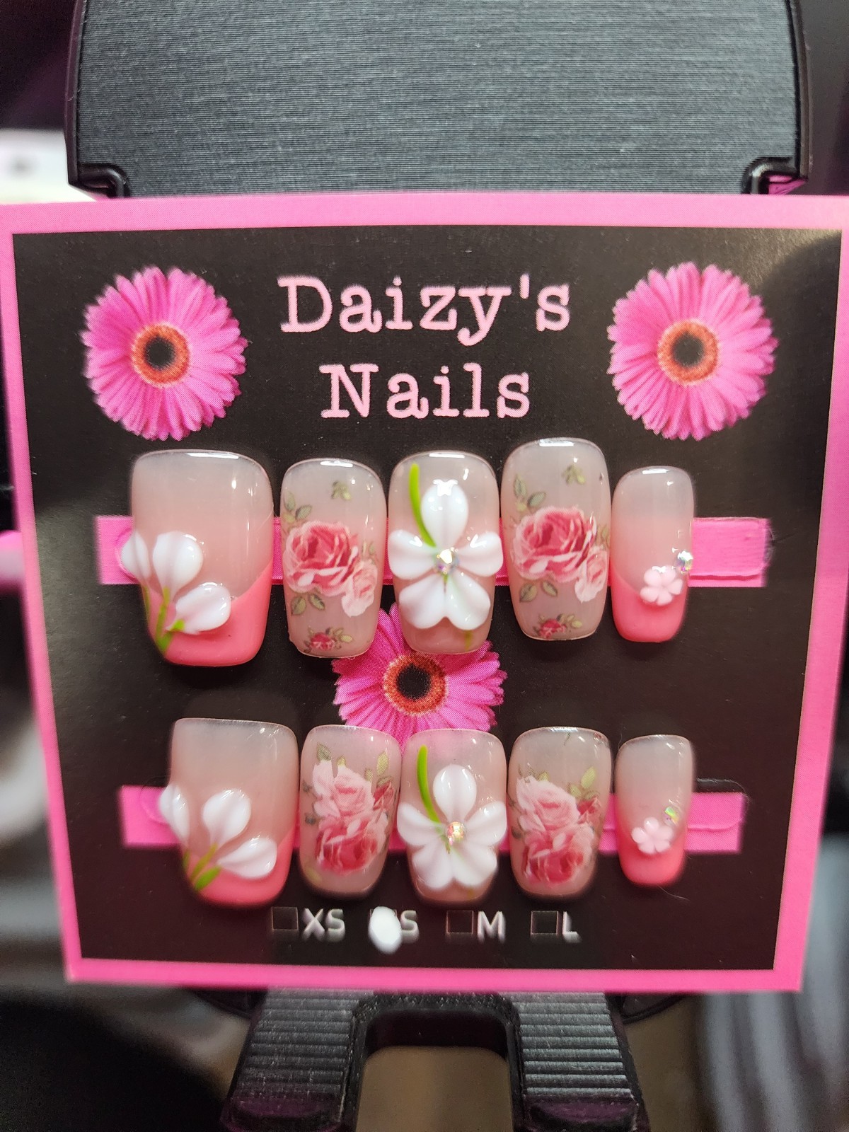 Small Size Pink Rose Garden Press-on Nail Set Handmade Squoval 2.0 Cm Length