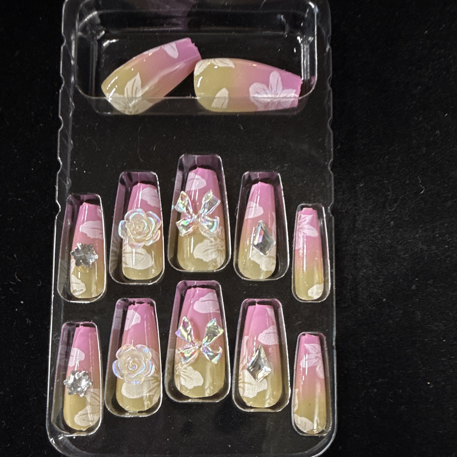Party Legend 3D Flower Press-On Nails Long Coffin Acrylic Pink Beige