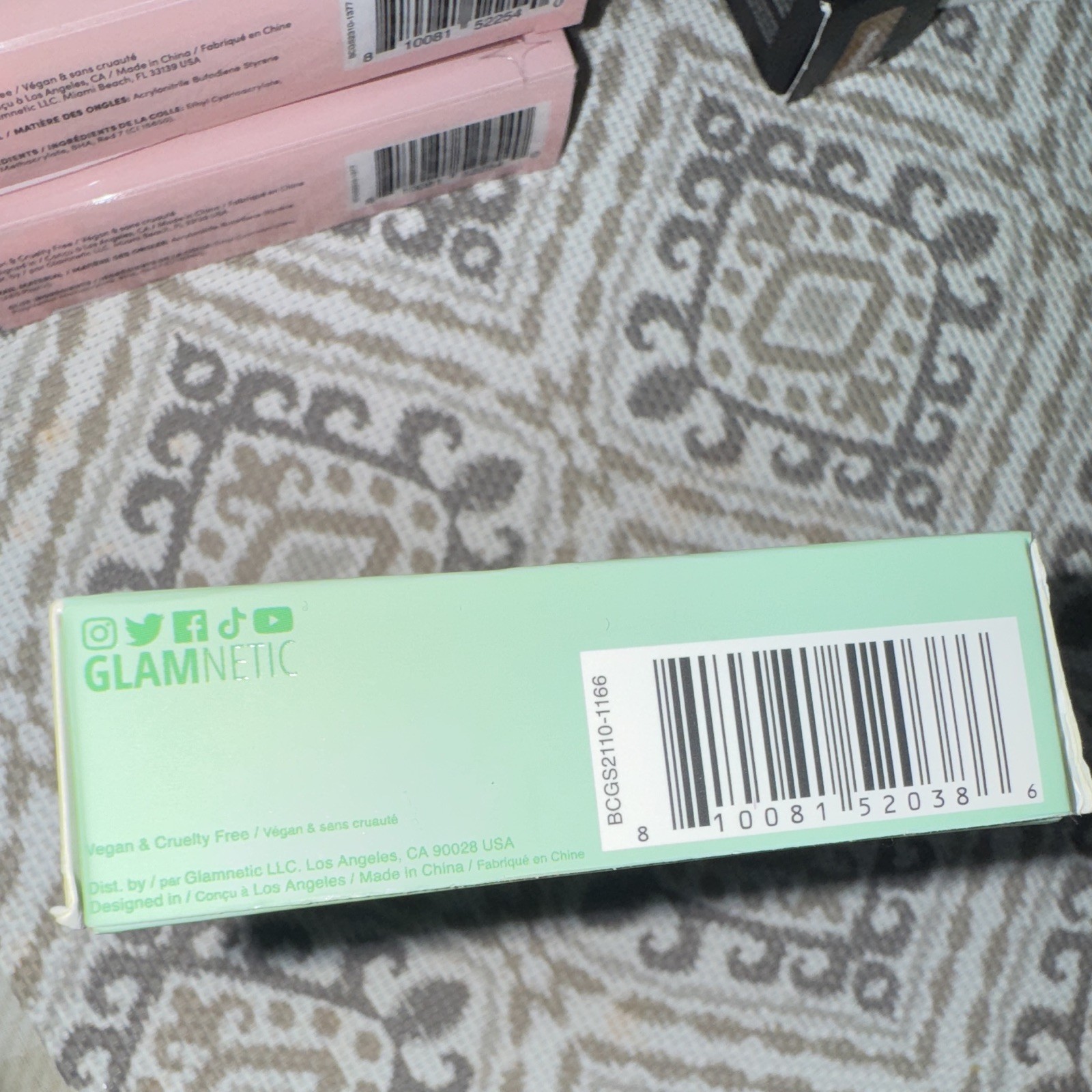 Glamnetic Reusable Press-On Nails GROOVY GREEN Glitter