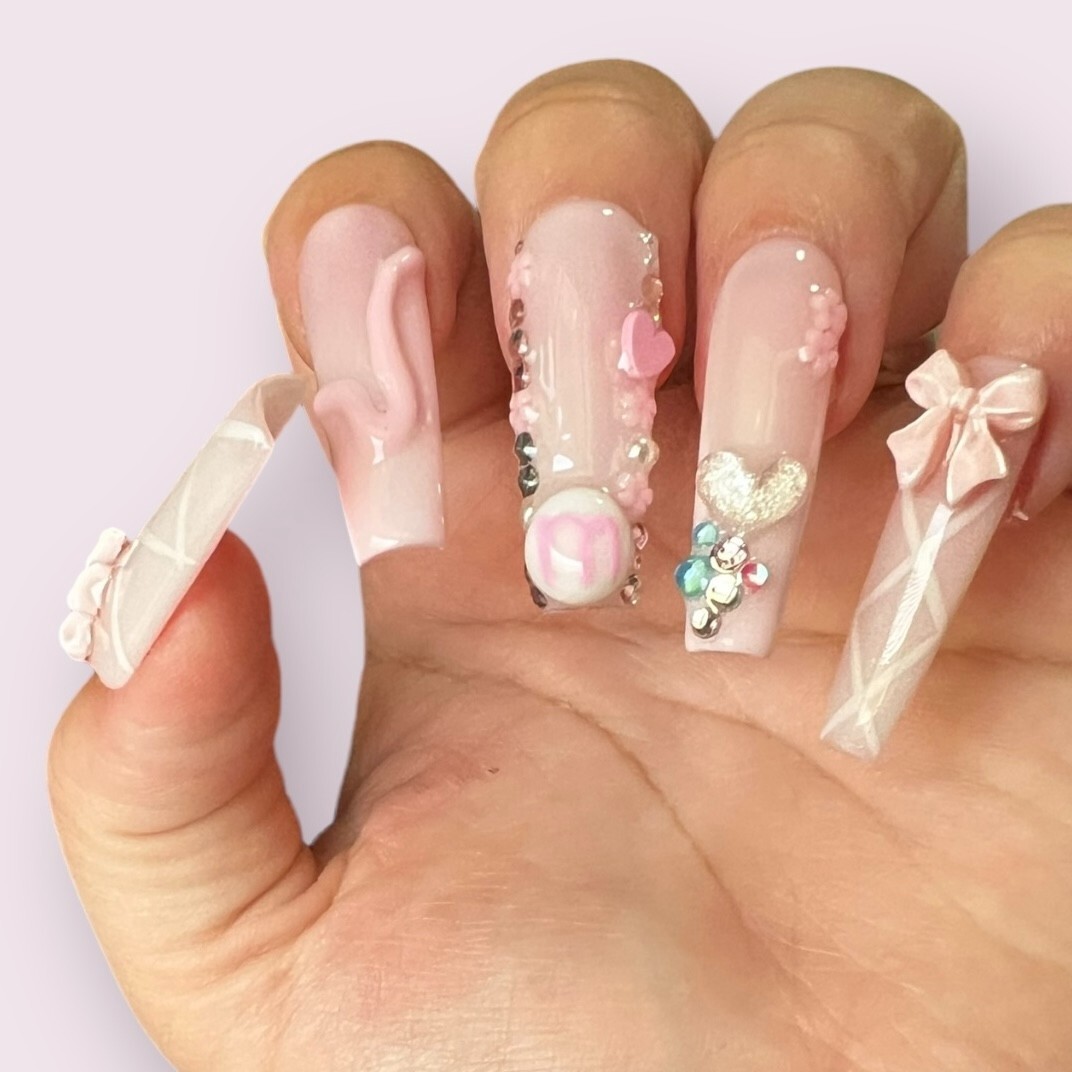 Luxurious Handmade Acrylic Press On Nails – B5 – High Quality & Reusable