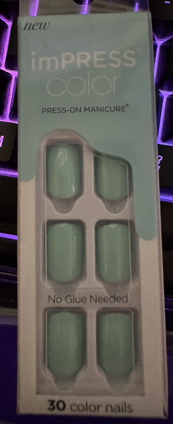 KISS imPRESS Color light Blue “mint to me” Short Length Press-On Nails 008