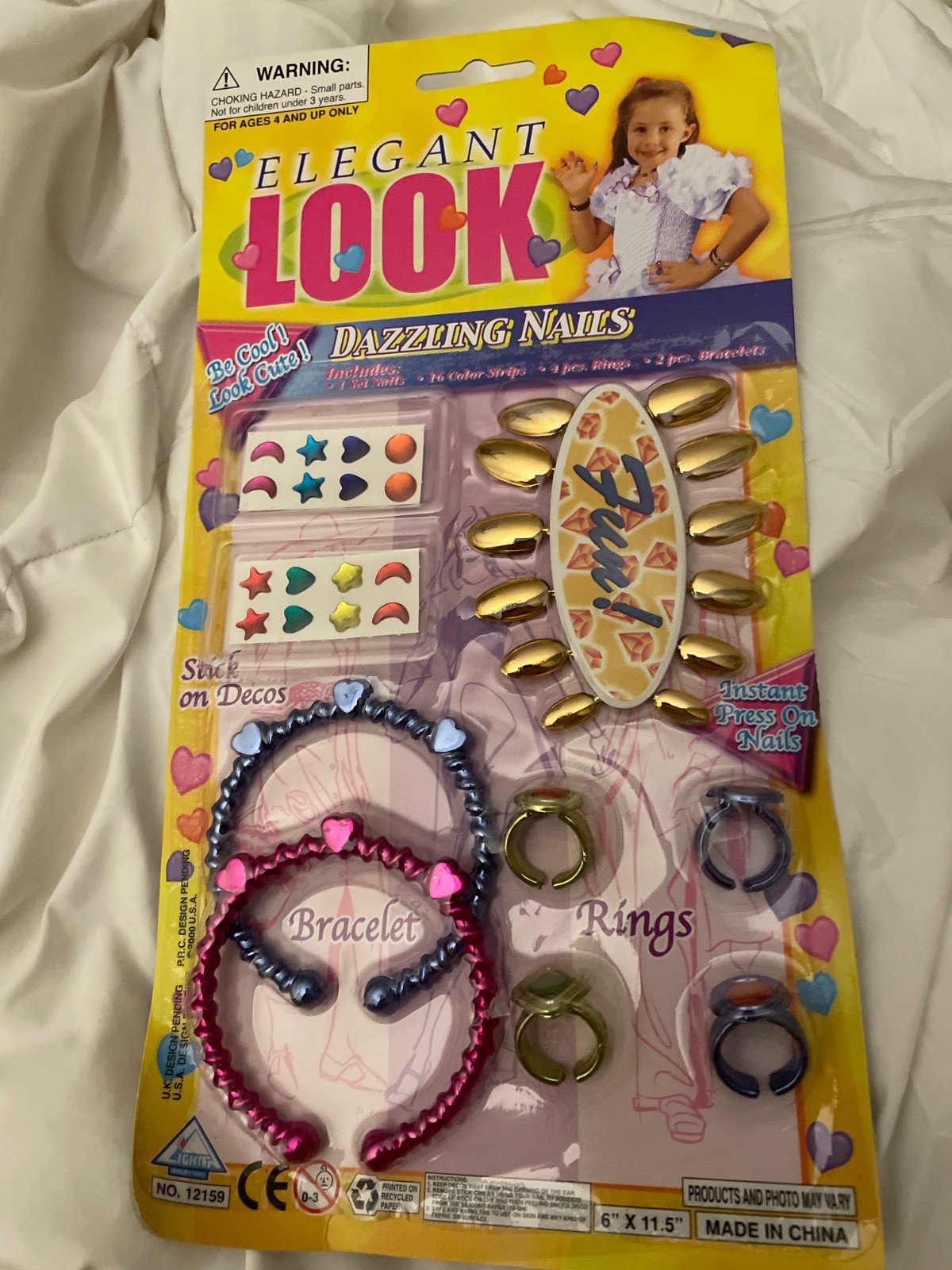 Elegant Look Dazzling Nails (press on) and Jewelry NEW 90s look