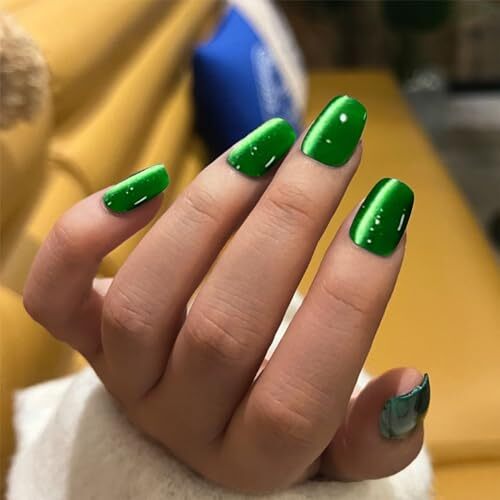 Green Press on Nails Short Square Fake Nails Glitter False Nails with Style8