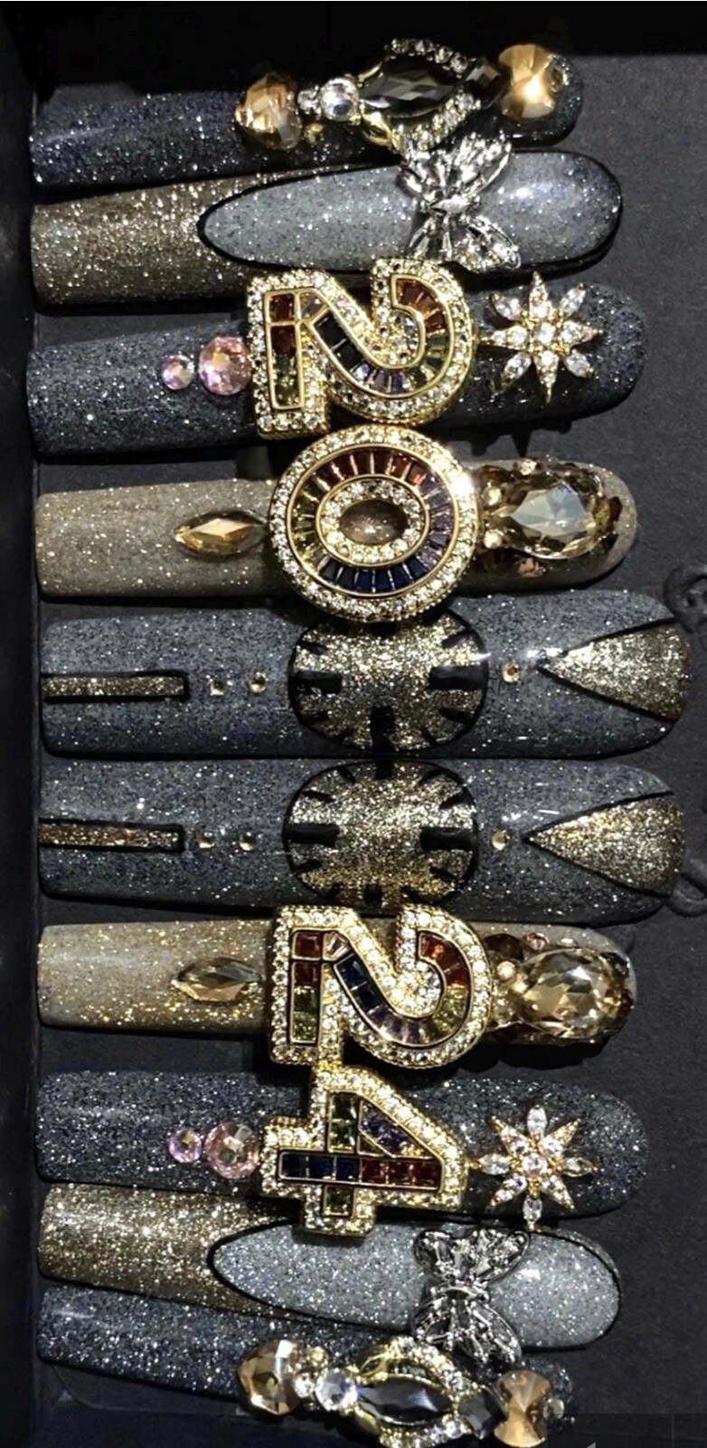 press on nails with zirconia charms,reflective glitter,Size Small,3XL LENGTH